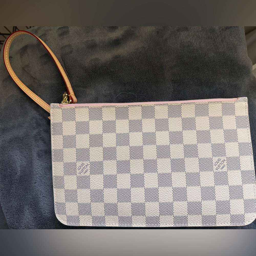 🌸SOLD 🌸Louis Vuitton Damier Azur Rose Ballerine Neverfull Pouchette